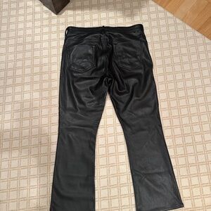 Mother Insider Crop black faux leather